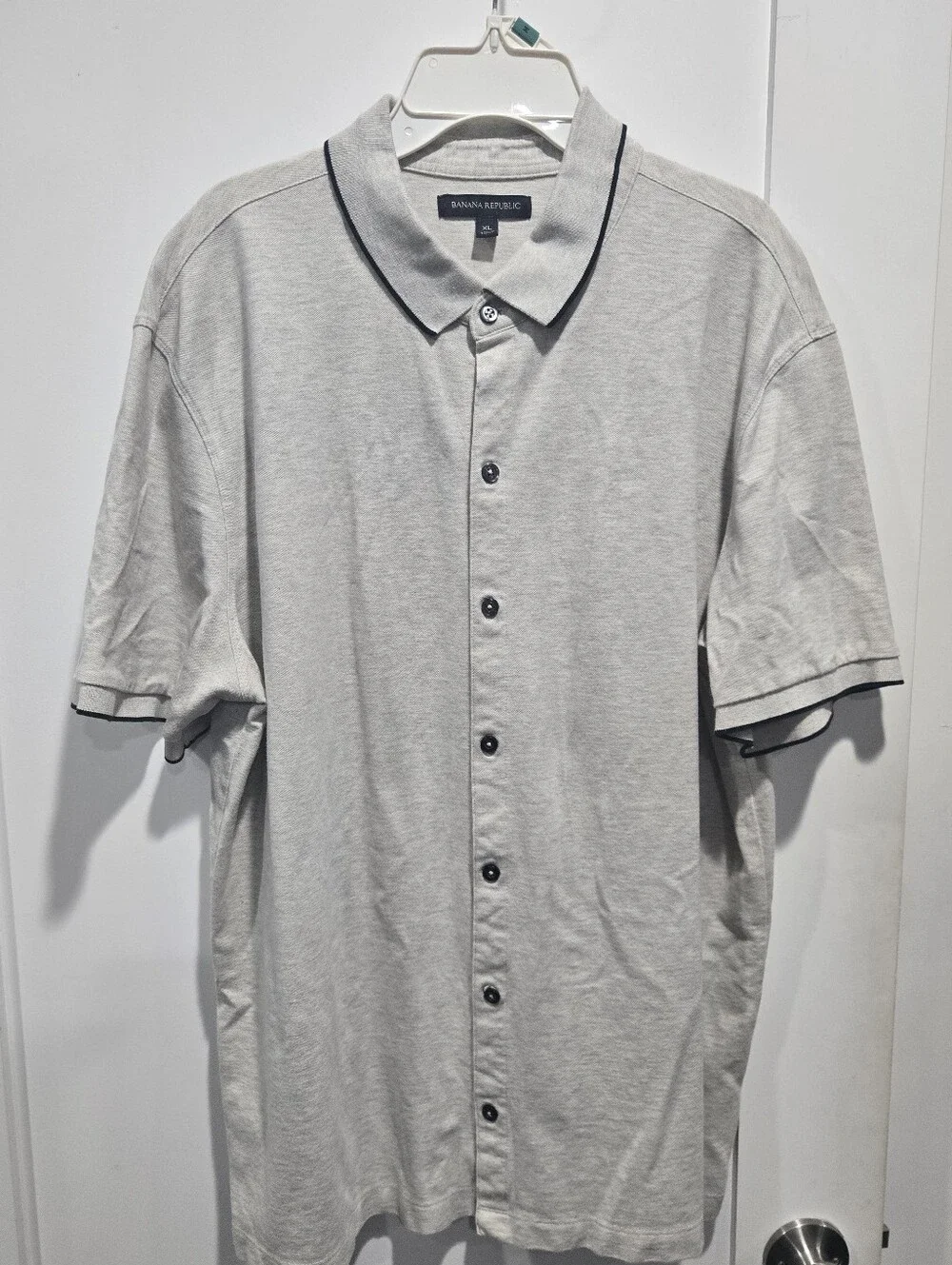 Banana Republic Men's button down shirt